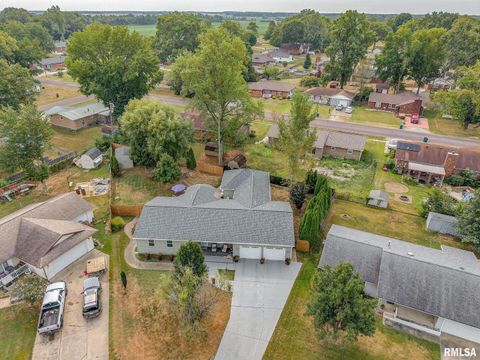 Tiny photo for 521 Marquis Avenue, Centralia, IL 62801 (MLS # EB459679)