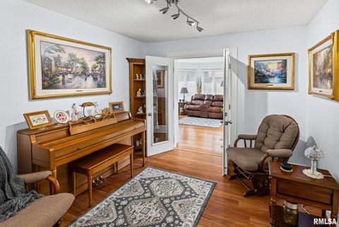 Tiny photo for 521 Marquis Avenue, Centralia, IL 62801 (MLS # EB459679)