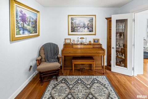 Tiny photo for 521 Marquis Avenue, Centralia, IL 62801 (MLS # EB459679)