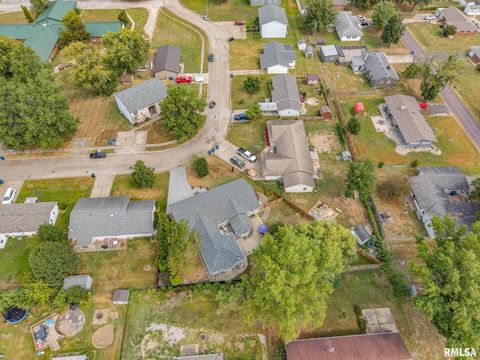 Tiny photo for 521 Marquis Avenue, Centralia, IL 62801 (MLS # EB459679)