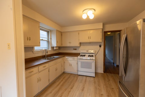 Tiny photo for 2433 S Keystone Avenue, North Riverside, IL 60546 (MLS # 12762323)