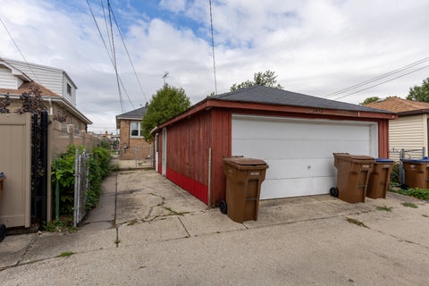 Tiny photo for 2433 S Keystone Avenue, North Riverside, IL 60546 (MLS # 12762323)