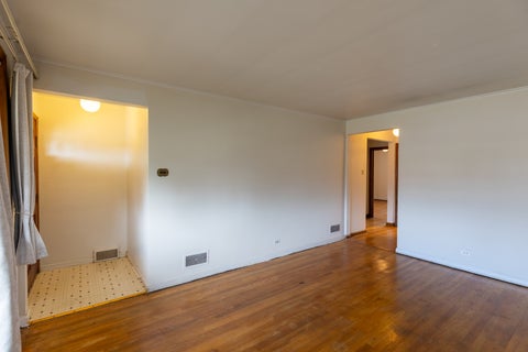 Tiny photo for 2433 S Keystone Avenue, North Riverside, IL 60546 (MLS # 12762323)