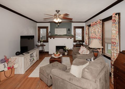 Tiny photo for 1125 17th Avenue, Moline, IL 61265 (MLS # 12606127)