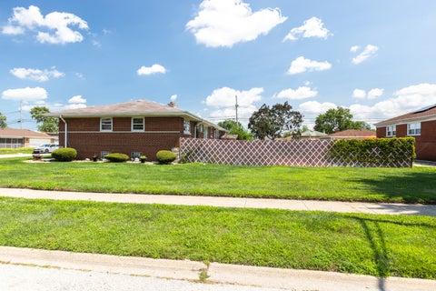 Tiny photo for 427 Luella Avenue, Calumet City, IL 60409 (MLS # 12725869)