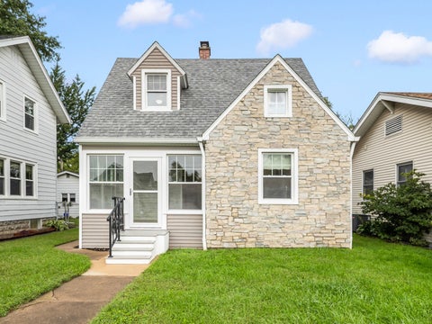 Tiny photo for 2421 14th Avenue, Moline, IL 51265 (MLS # 12785199)