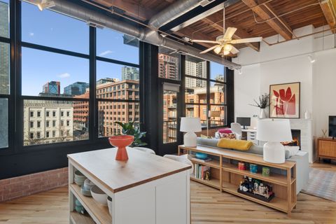 Tiny photo for 226 N Clinton Street #405, Chicago, IL 60661 (MLS # 12576057)