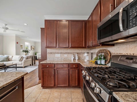 Tiny photo for 400 Concord Court, Morton Grove, IL 60053 (MLS # 12725554)