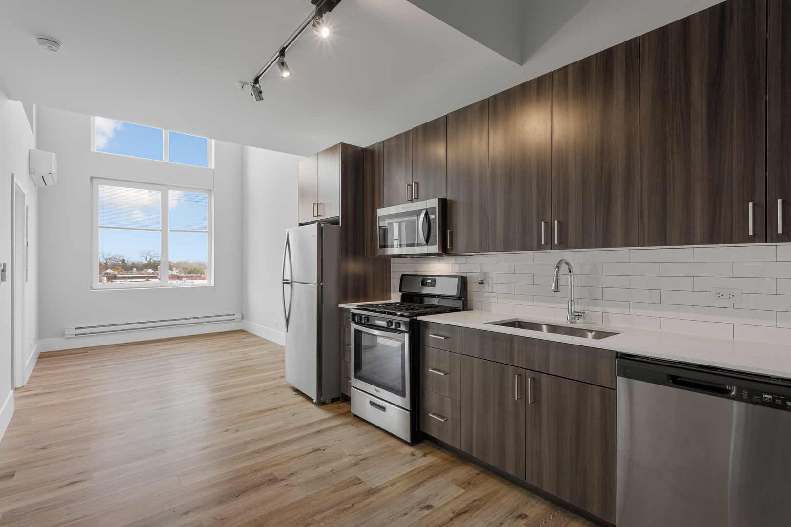 1531 W Howard Avenue 508