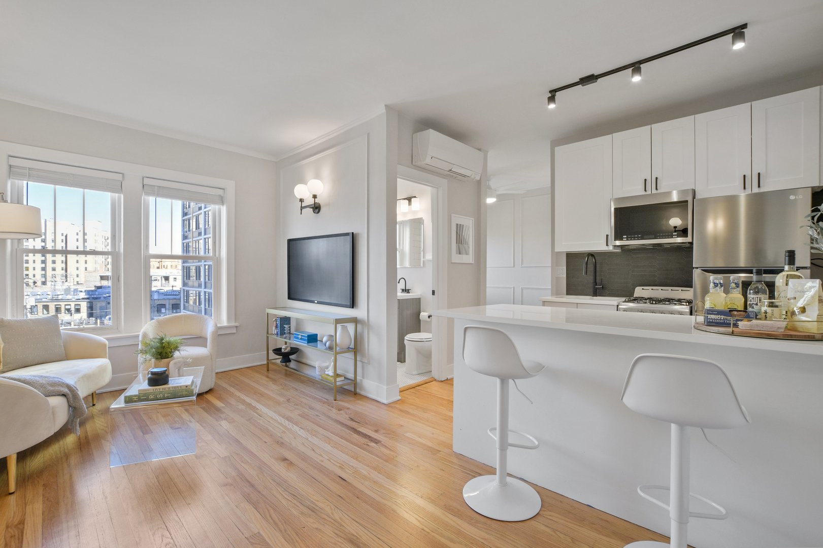 2746 N Hampden Street 4S