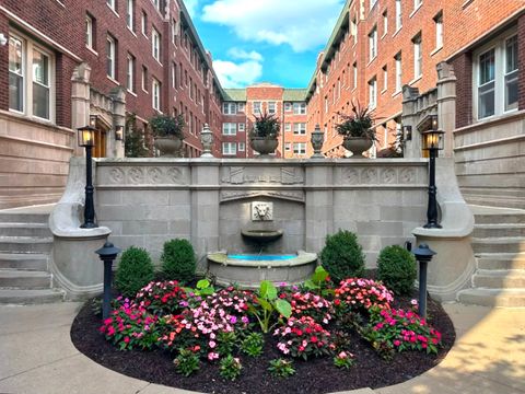 2746 N Hampden Street 4S Chicago IL 60614