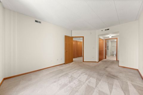 Tiny photo for 2250 S Grace Street #201, Lombard, IL 60148 (MLS # 12459477)