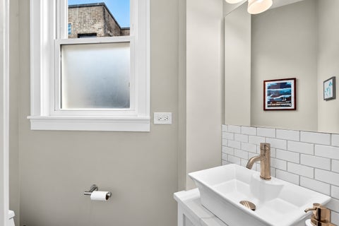 Tiny photo for 1726 W Jarvis Avenue, Chicago, IL 60626 (MLS # 12758665)