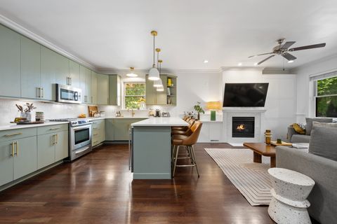 Tiny photo for 2219 N CAMPBELL Avenue #1N, Chicago, IL 60647 (MLS # 12666853)