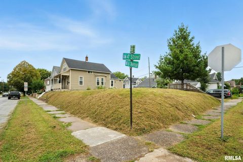 Tiny photo for 421 16TH Avenue, Moline, IL 61265 (MLS # QC4269937)