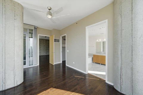 Tiny photo for 600 N FAIRBANKS Court #3105, Chicago, IL 60611 (MLS # 12737119)