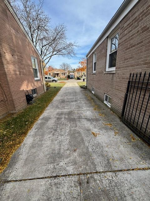 Tiny photo for 1932 Newcastle Avenue, Westchester, IL 60154 (MLS # 12513174)