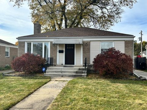 Tiny photo for 1932 Newcastle Avenue, Westchester, IL 60154 (MLS # 12513174)