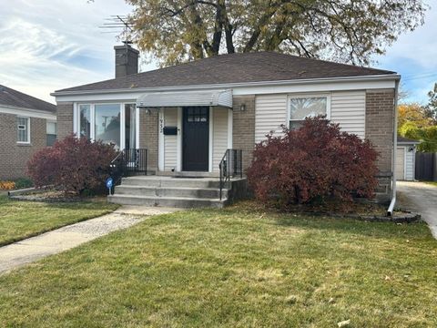 Photo of 1932 Newcastle Avenue, Westchester, IL 60154 (MLS # 12513174)