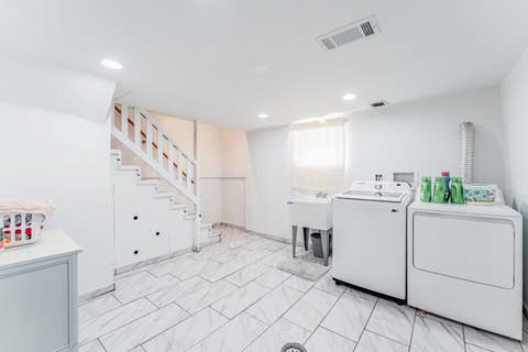 Tiny photo for 9327 S Avers Avenue, Evergreen Park, IL 60805 (MLS # 12737725)
