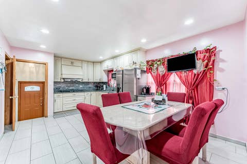 Tiny photo for 9327 S Avers Avenue, Evergreen Park, IL 60805 (MLS # 12737725)