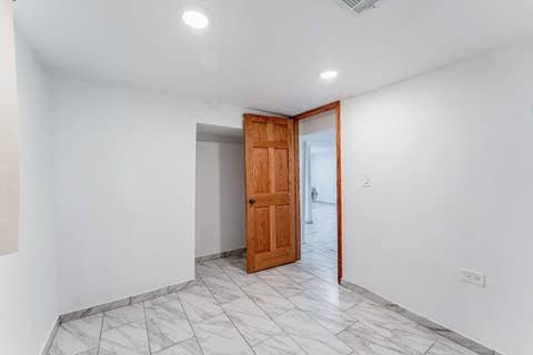 Tiny photo for 9327 S Avers Avenue, Evergreen Park, IL 60805 (MLS # 12737725)