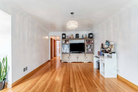 Tiny photo for 9327 S Avers Avenue, Evergreen Park, IL 60805 (MLS # 12737725)