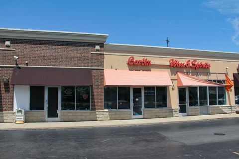 Tiny photo for 8300 Cermak Road, North Riverside, IL 60546 (MLS # 11620282)