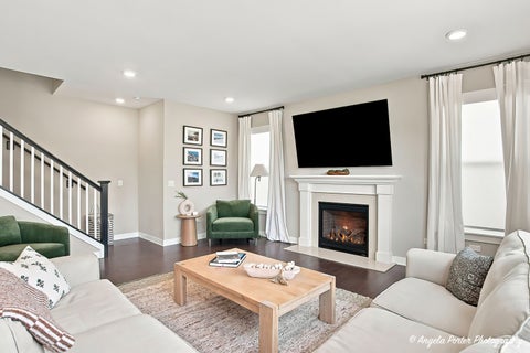 Tiny photo for 220 Hoffmann Drive, Buffalo Grove, IL 60089 (MLS # 12753905)