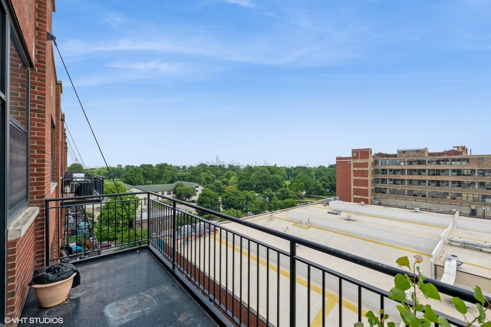 2323 W Pershing Road 611