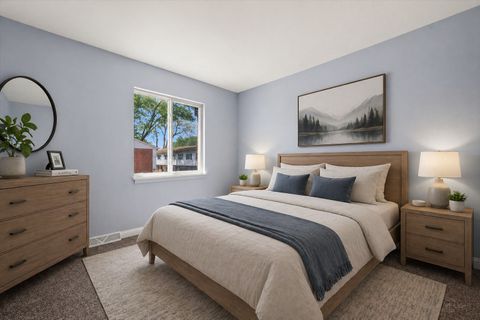 Tiny photo for 1370 Monomoy Street #E, Aurora, IL 60506 (MLS # 12633368)