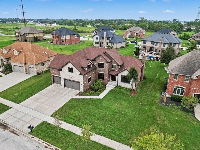 22620 Hunters Trail