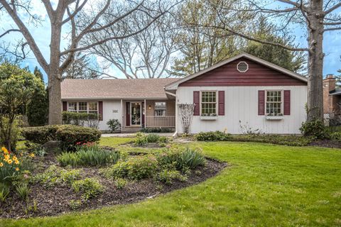 Photo of 915 S JEFFERSON Street, Batavia, IL 60510 (MLS # 12624174)