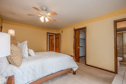 Tiny photo for 915 S JEFFERSON Street, Batavia, IL 60510 (MLS # 12624174)