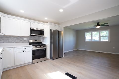 Tiny photo for 116 Saint Jude Avenue, Joliet, IL 60436 (MLS # 12492584)