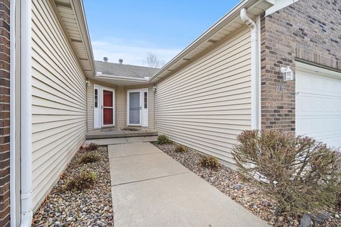 Tiny photo for 2716 Westbrook Drive, Bloomington, IL 61705 (MLS # 12523618)