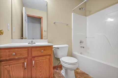 Tiny photo for 2716 Westbrook Drive, Bloomington, IL 61705 (MLS # 12523618)