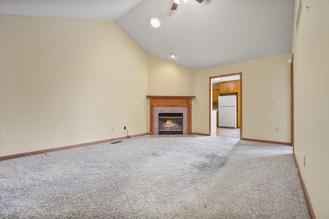 Tiny photo for 2716 Westbrook Drive, Bloomington, IL 61705 (MLS # 12523618)