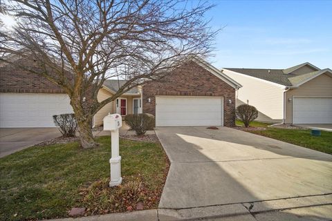 Photo of 2716 Westbrook Drive, Bloomington, IL 61705 (MLS # 12523618)