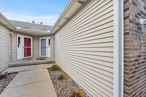 Tiny photo for 2716 Westbrook Drive, Bloomington, IL 61705 (MLS # 12523618)