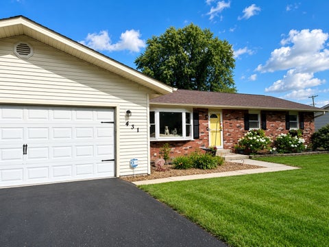 Tiny photo for 431 S Jean Street, Peotone, IL 60468 (MLS # 12713869)