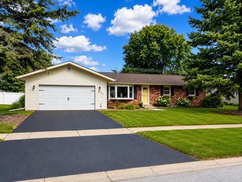 Photo of 431 S Jean Street, Peotone, IL 60468 (MLS # 12713869)