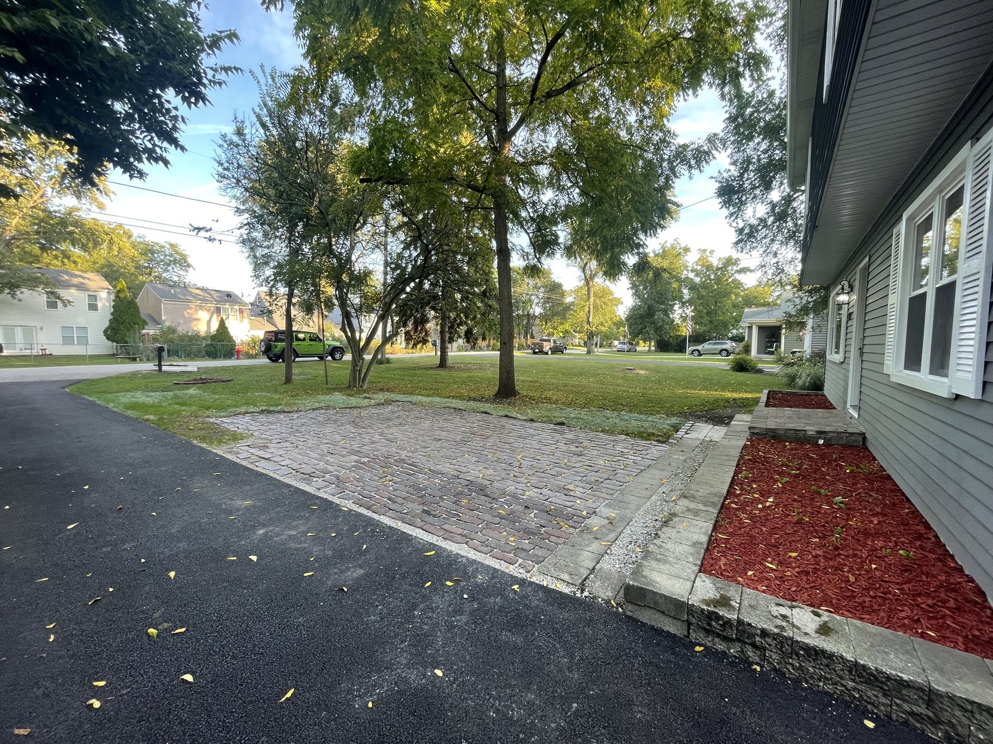 3s284 Patterman Road