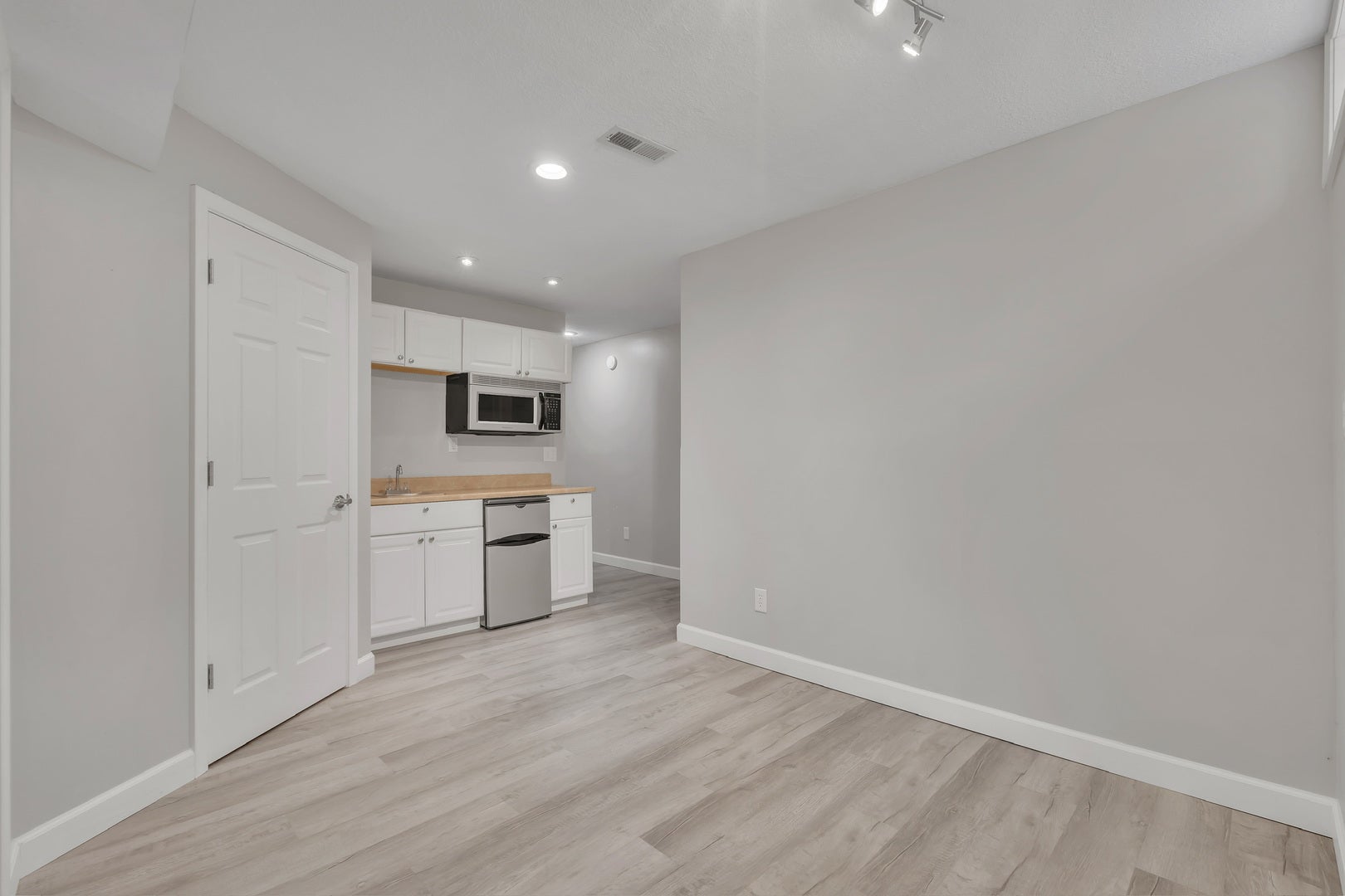 1848 Anderson Court