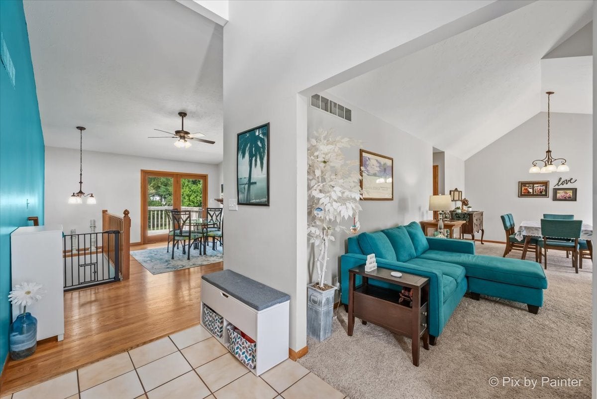 5976 Targee Trail