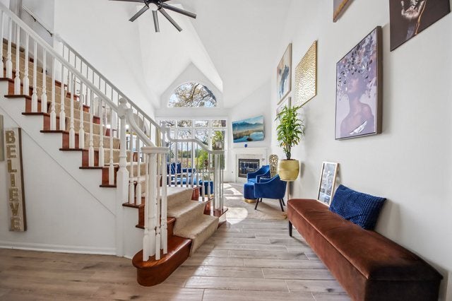 6927 Lexington Court 6927
