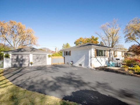 A home in Mount Prospect