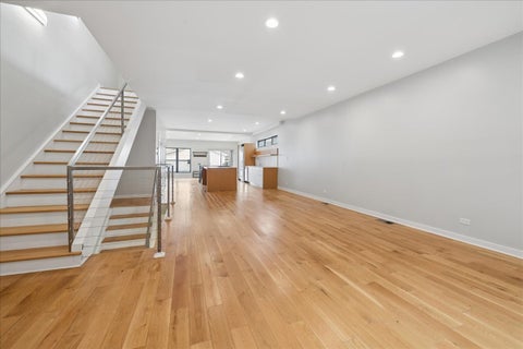 Tiny photo for 2915 N Rockwell Street, Chicago, IL 60618 (MLS # 12759335)