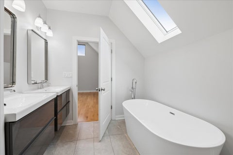 Tiny photo for 2915 N Rockwell Street, Chicago, IL 60618 (MLS # 12759335)