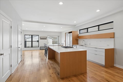 Tiny photo for 2915 N Rockwell Street, Chicago, IL 60618 (MLS # 12759335)